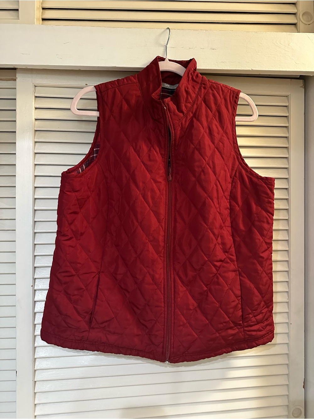 Lee Quilted Red Zip-Front Women's Vest
